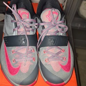 KD Vll (gs) size 4.5